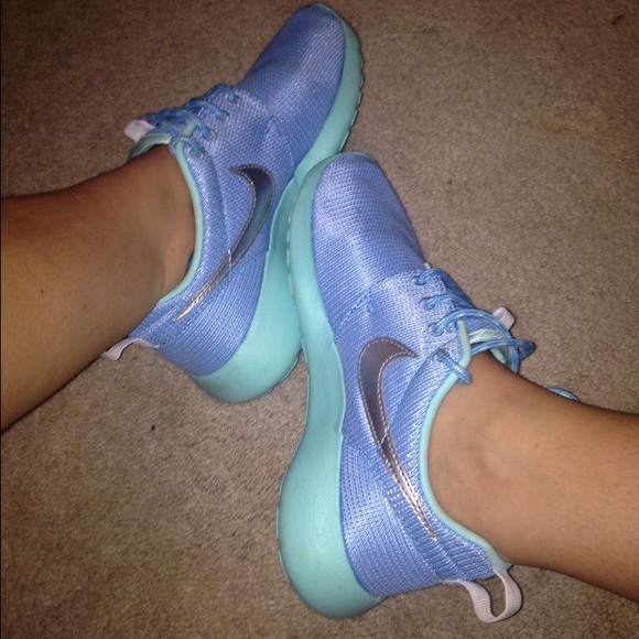 Nike Shoes - Blue and silver Nike roshes