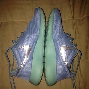 roshes nike blue