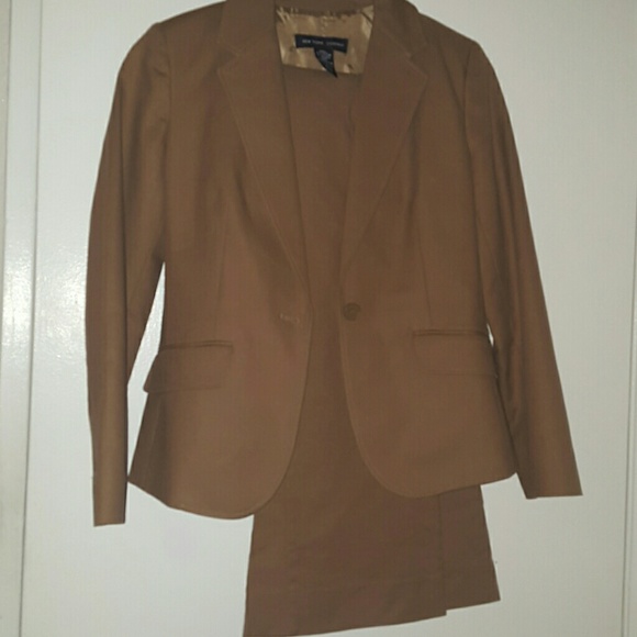New York and Co. Tan suit