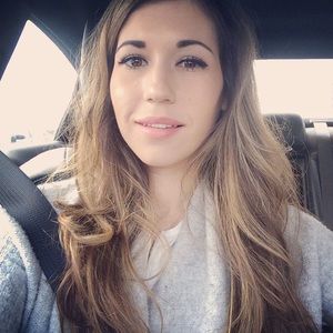 Meet your Posher, Alicia