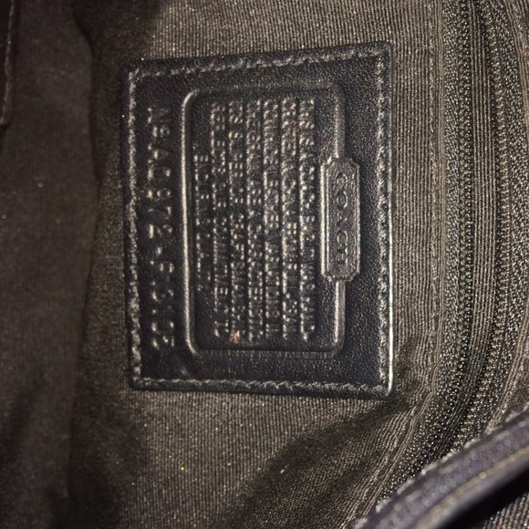 Black coach purse - Picture 2 of 3