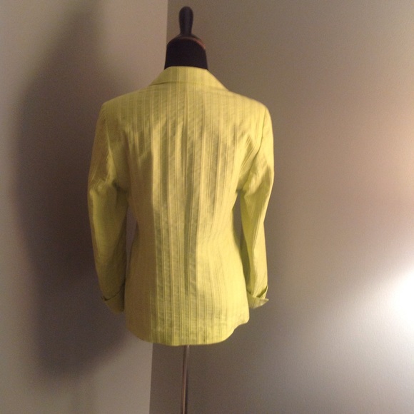 Crisp Seersucker Jacket! - Picture 2 of 4