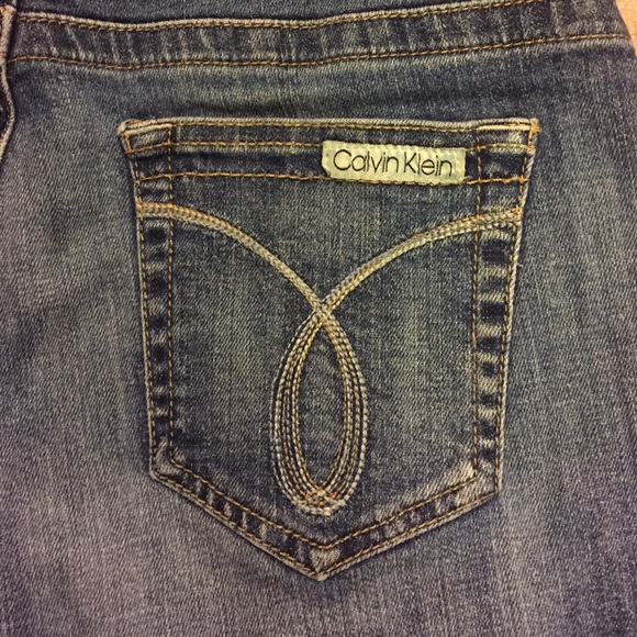 Calvin Klein High-waisted denim shorts size 4 - Picture 4 of 4