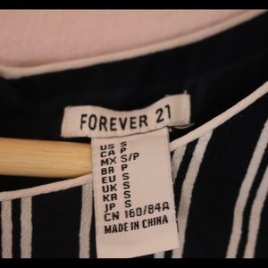 Forever 21 Dresses - Forever 21 long sleeve striped dress (small) Forever 21 Dresses - Forever 21 long sleeve striped dress (small)
