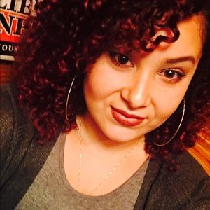 Meet your Posher, Alison