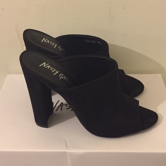 Nastygal - Into the Groove black suede mules - Picture 4 of 4