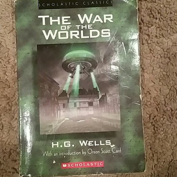The War of the Worlds by H.G Wells - Picture 1 of 2