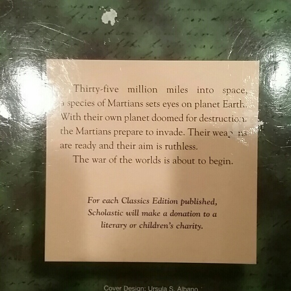 The War of the Worlds by H.G Wells - Picture 2 of 2