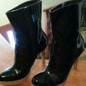 Qupid Black Patent/PU Ankle Platform Boots Size 9M