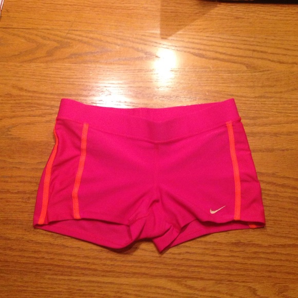 Athletic shorts