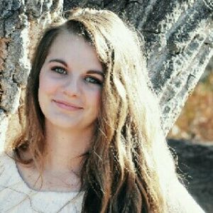 Meet your Posher, Corinne