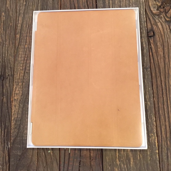 I pad Smart Cover- fits standard iPad size