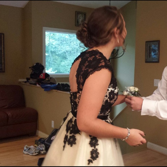 hoco dress - Picture 3 of 4