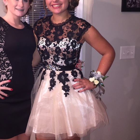 hoco dress - Picture 4 of 4