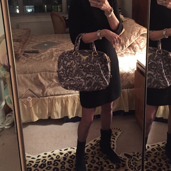 SOLD!!!! authentic leather Prada bag like new. - Picture 3 of 4