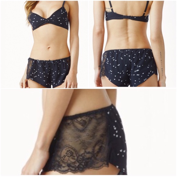 🦊 WILDFOX 🦊 Bra & Short Set - Picture 4 of 4