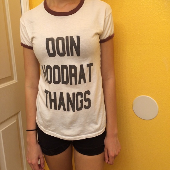 DOIN HOODRAT THANGS BRANDY MELVIILLE SHIRT