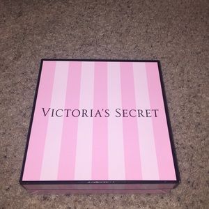 Victoria secret box