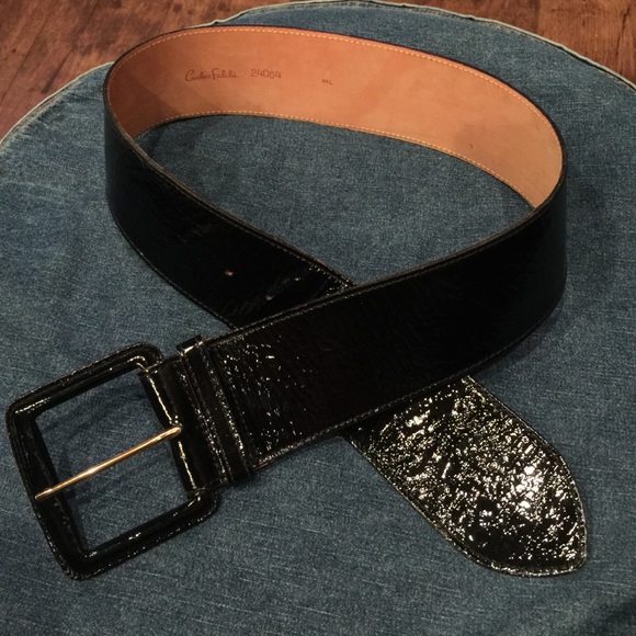 Carlos Falchi Accessories - Mint condition Carlos Falchi patent leather belt