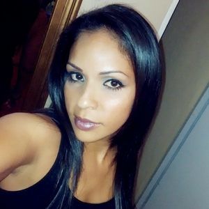 Meet your Posher, Carla