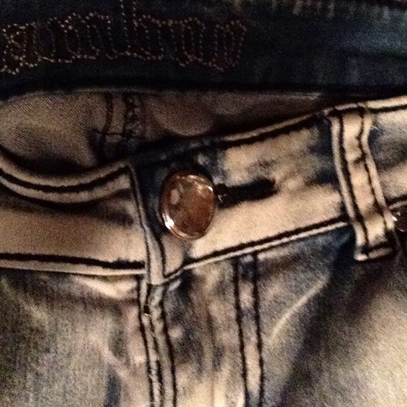 Jeans - Picture 2 of 3