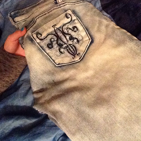 Jeans - Picture 3 of 3