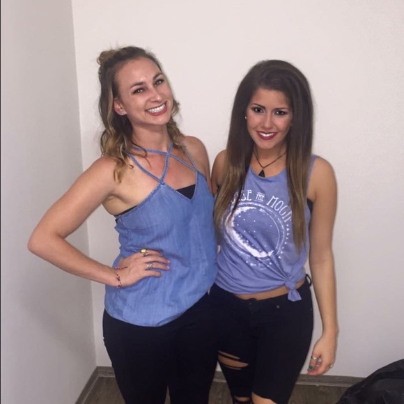 Meet your Posher, Cassie - Picture 2 of 3