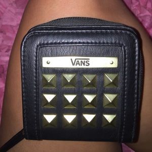 Vans 6 card hold wallet and a spot for ID