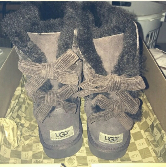 UGG Shoes - Bailey bow UGG boots