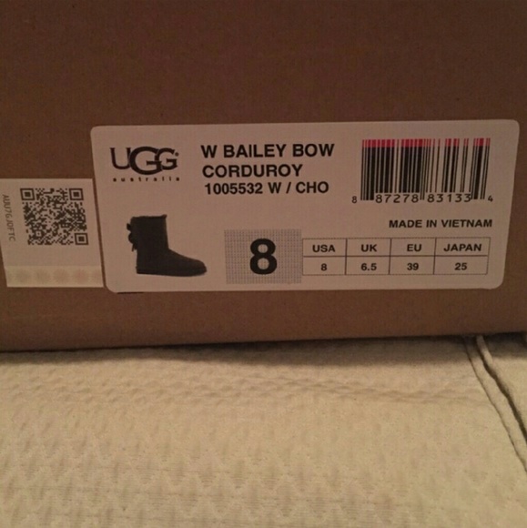 Bailey bow UGG boots - Picture 3 of 4