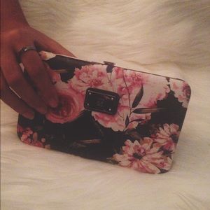 New York and Company Wallet