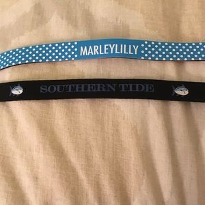 2 sunglasses holders