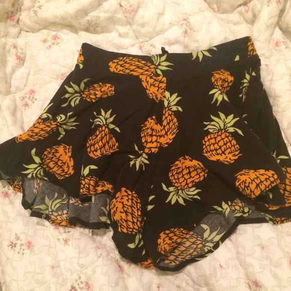 LF pineapple shorts