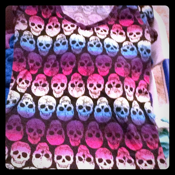 Skull shirt