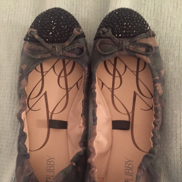 Camo Sam and Libby shoes never worn!