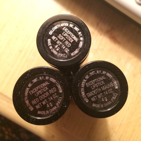 Elizabeth Arden lipstick