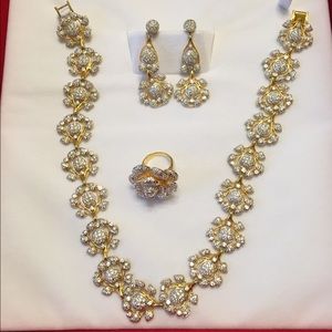 Diamond cut wedding set
