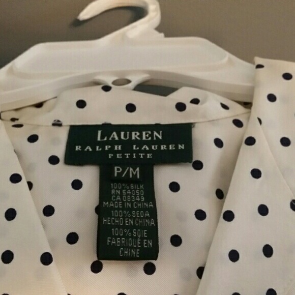 Silk blouse - Picture 2 of 3