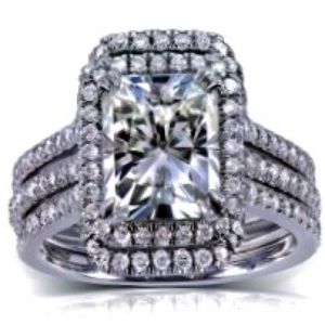 3Carat Diamond Engagement ring