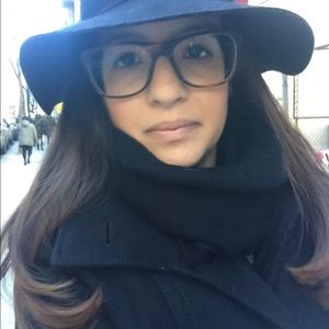 Meet your Posher, Alejandra