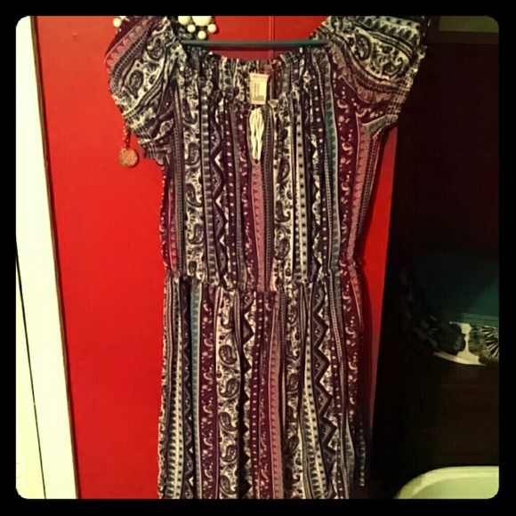 Short sleeve F21 multi print dress!