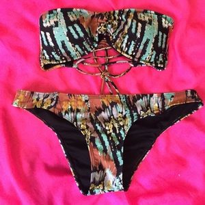 RVCA 2 piece bikini. Size Small both top & bottom.