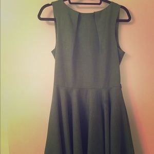 Kelly green 50's style dress