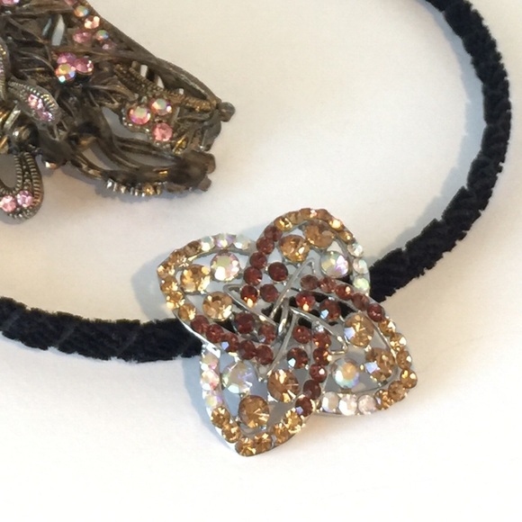 Rhinestone Florette Headband - Picture 2 of 2