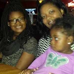 Meet your Posher, Cassandra