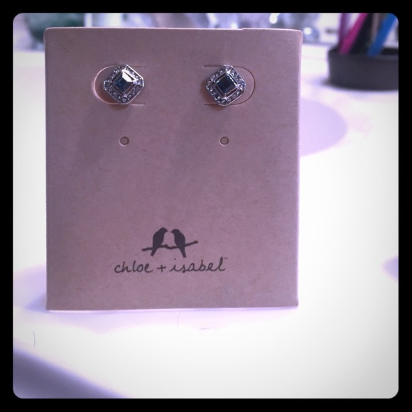 C+I sapphire studs
