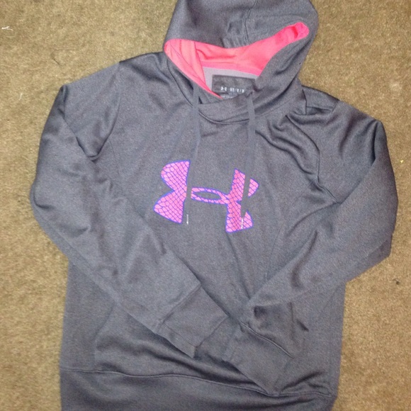Medium Under Armour Hoodie