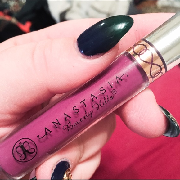 Anastasia Beverly Hills liquid lipstick in Vintage