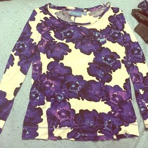 Adorable Vera Wang 3/4 sleeve shirt !