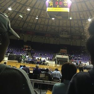 Meet your Posher, Simone